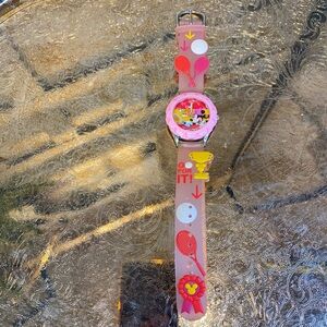 Disney Minnie Mouse watch playing tennis on the watch face
